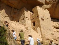 Students climb canyon at Ute Mountain Tribal Park